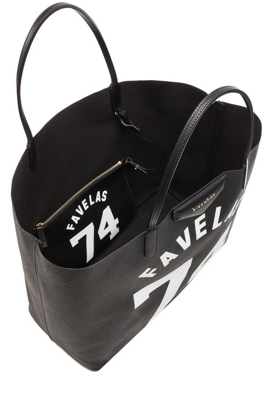 GIVENCHY Favelas 74 Antigona Shopper