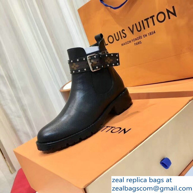 Louis Vuitton Discovery Flat Ankle Boots 1A4GZL Studs Buckled Strap 2018