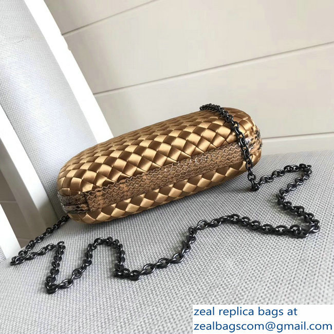 Bottega Veneta Intrecciato Chain Knot Clutch Bag Gold 2018 - Click Image to Close