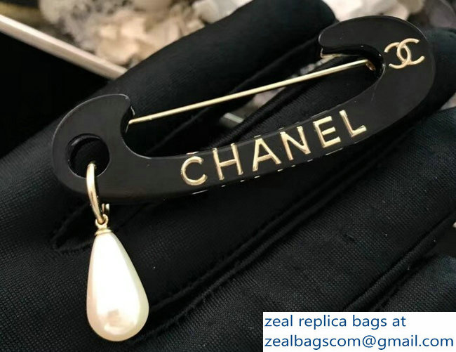 Chanel Brooch 190 2018 - Click Image to Close