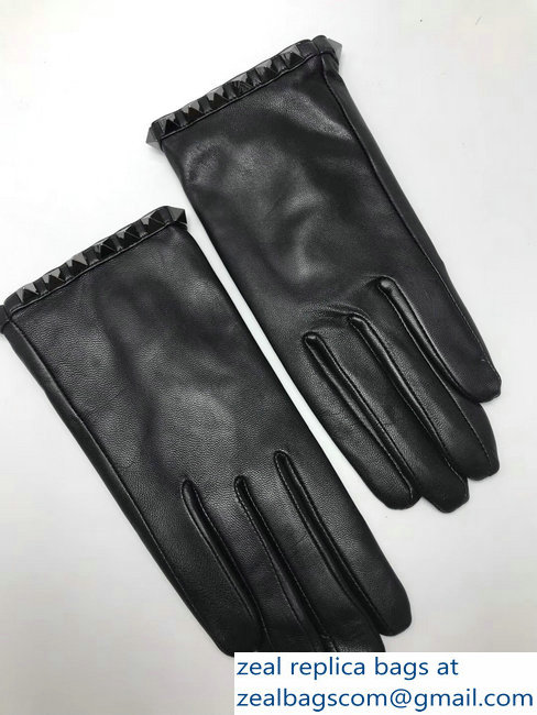 Valentino Gloves VLTN04