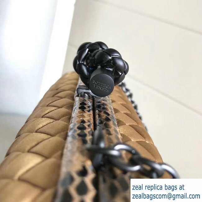 Bottega Veneta Intrecciato Chain Knot Clutch Bag 2018 - Click Image to Close