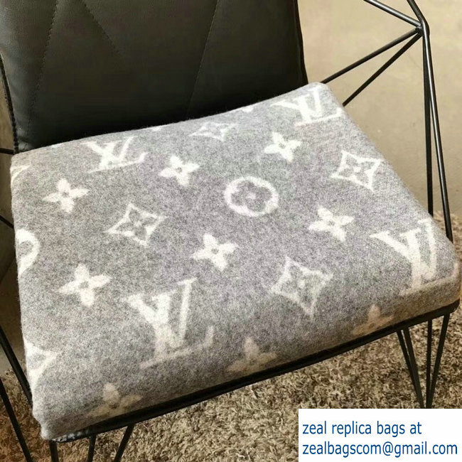 Louis Vuitton Neo Monogram Blanket M70439 Gray