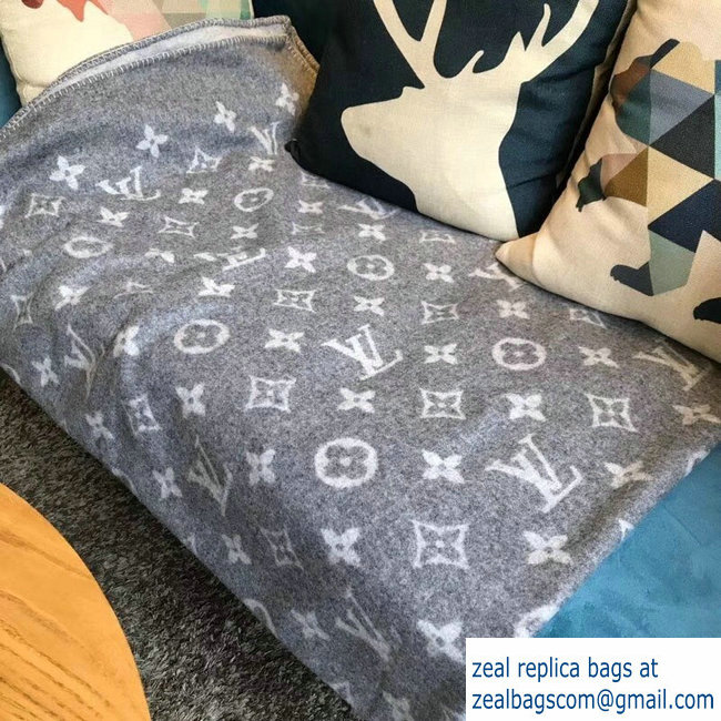 Louis Vuitton Neo Monogram Blanket M70439 Gray