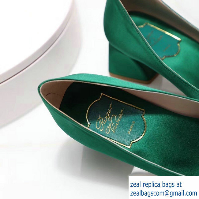 Roger Vivier Velvet Heel 4.5cm Tres Vivier Strass Buckle Pumps Green 2018