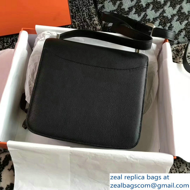 Hermes 2002 - 26 Bag Black In Evercolor Calfskin With Adjustable Strap