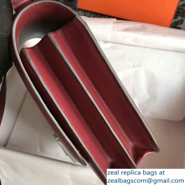 Hermes 2002 - 26 Bag Burgundy In Evercolor Calfskin With Adjustable Strap