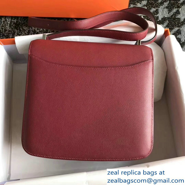Hermes 2002 - 26 Bag Burgundy In Evercolor Calfskin With Adjustable Strap