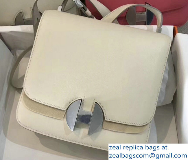 Hermes 2002 - 26 Bag Creamy In Evercolor Calfskin With Adjustable Strap - Click Image to Close