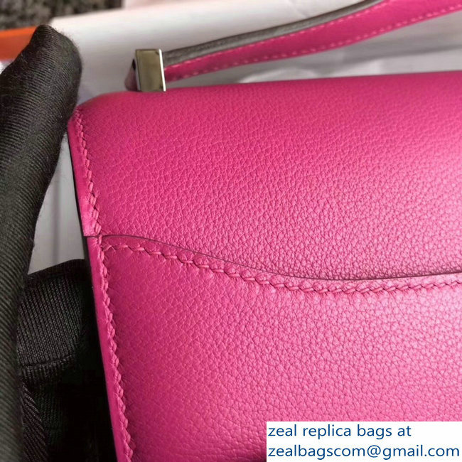 Hermes 2002 - 26 Bag Fuchsia In Evercolor Calfskin With Adjustable Strap - Click Image to Close