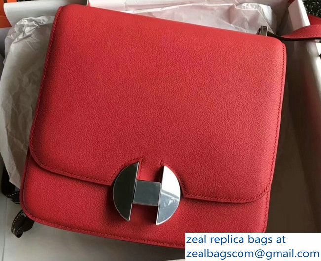 Hermes 2002 - 26 Bag Red In Evercolor Calfskin With Adjustable Strap - Click Image to Close