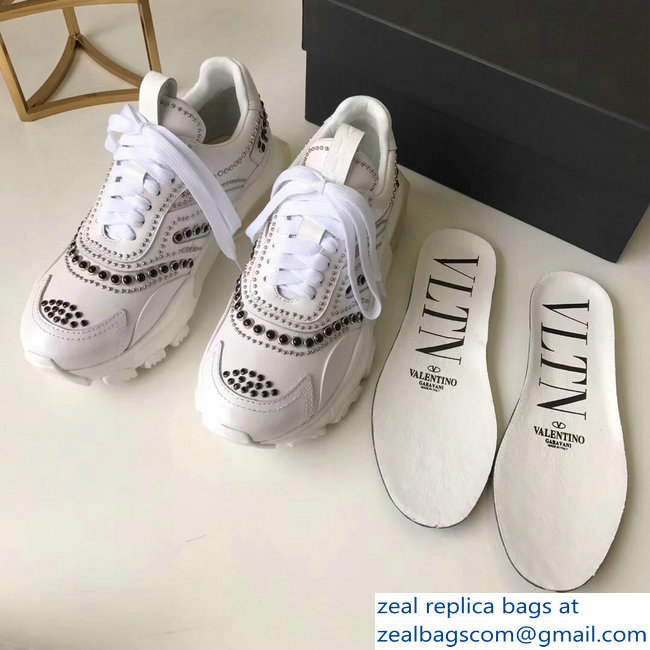 Valentino Bounce Low-top Sneakers Studs White 2019