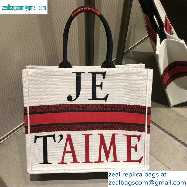 DiorBook Tote Bag white with an Embroideredheart 2019