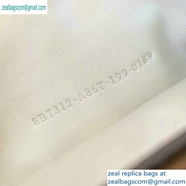 Fendi Leather Kan U Medium Bag White 2019 - Click Image to Close