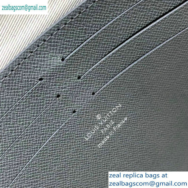 Louis Vuitton Pochette Voyage MM Bag Taiga Leather Outline White/Gray