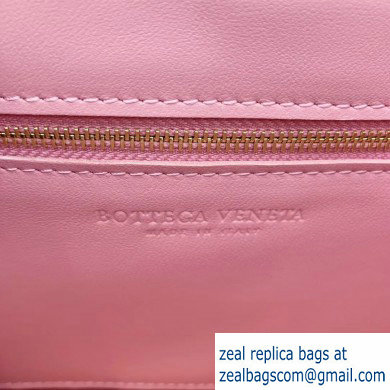 Bottega Veneta Cassette Crossbody Bag In Maxi Weave Pink 2019 - Click Image to Close