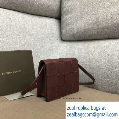 Bottega Veneta Cassette Mini Crossbody Bag In Maxi Weave Burgundy 2019 - Click Image to Close