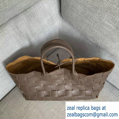 Bottega Veneta Horizontal Medium Tote Bag In Maxi Intreccio Coffee 2019 - Click Image to Close