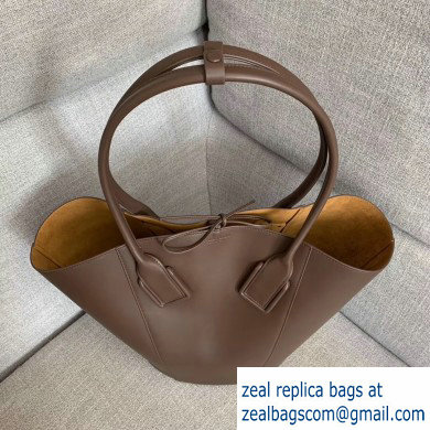 Bottega Veneta Medium Basket Tote Bag In French Calf Coffee 2019 - Click Image to Close