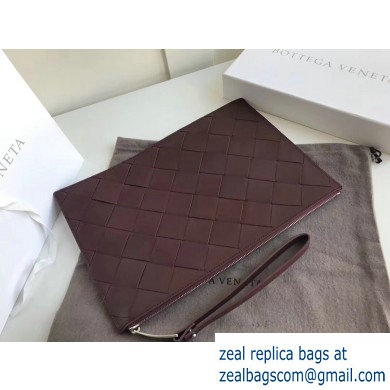 Bottega Veneta Medium Pouch Clutch Bag In Maxi Intreccio Weave Burgundy 2019 - Click Image to Close