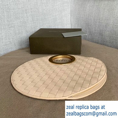 Bottega Veneta Small BV Rim Disc-shaped Clutch Bag In Maxi Intreccio Nude 2019