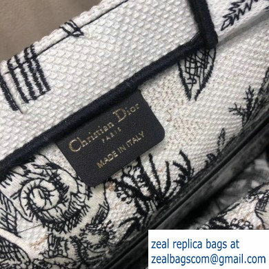 Dior Book Tote bag in canvas embroidered with a black and white Toile de Jouy Carnivora motif 2019