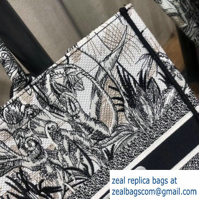 Dior Book Tote bag in canvas embroidered with a black and white Toile de Jouy Carnivora motif 2019 - Click Image to Close