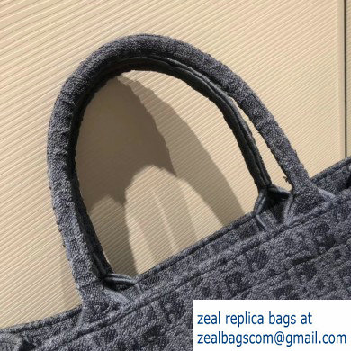 Dior Book Tote bag in denim blue Dior Oblique-embroidered canvas 2019