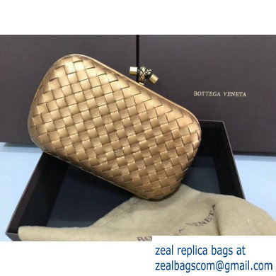 Bottega Veneta Intrecciato Bronze Chain Knot Clutch Bag Gold - Click Image to Close