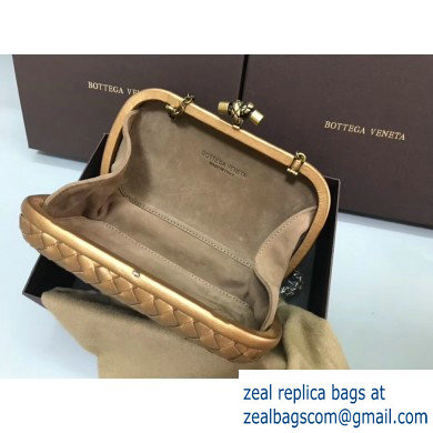 Bottega Veneta Intrecciato Bronze Chain Knot Clutch Bag Gold - Click Image to Close