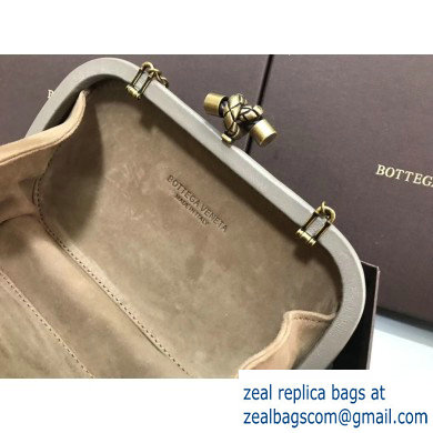 Bottega Veneta Intrecciato Bronze Chain Knot Clutch Bag Green - Click Image to Close