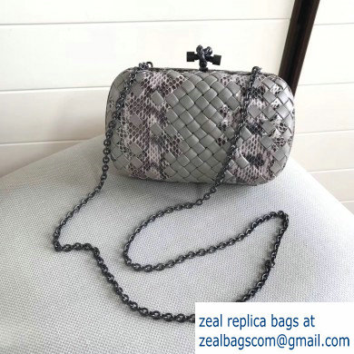 Bottega Veneta Intrecciato Chain Knot Clutch Bag Python Gray - Click Image to Close