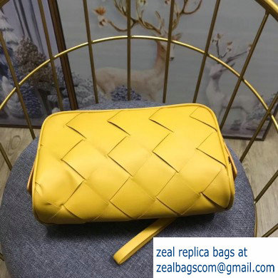 Bottega Veneta Small Toiletry Case In Intreccio Weave Yellow 2020 - Click Image to Close