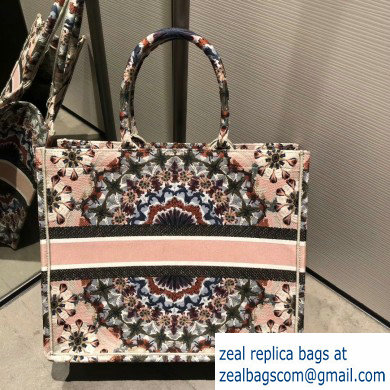 Dior Book Tote Bag in Multicolor KaleiDiorscopic