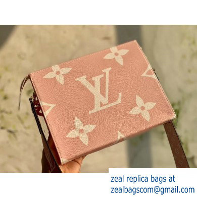 Louis Vuitton Monogram Giant Canvas Toiletry Pouch 26 Bag with Chain and Strap Rounge 2020