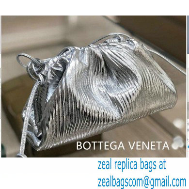 Bottega Veneta Frame Pouch Clutch Small Bag with Strap In Nappa leather metallic silver 2020
