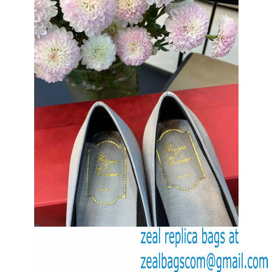 Roger Vivier Flower Strass Buckle Ballerinas in Satin Gray