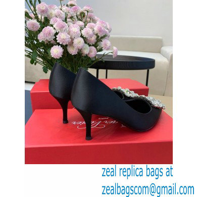 Roger Vivier Heel 6.5cm Flower Strass Buckle Pumps in Satin Black 02 - Click Image to Close