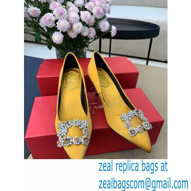 Roger Vivier Heel 6.5cm Flower Strass Buckle Pumps in Satin Yellow - Click Image to Close