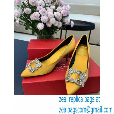 Roger Vivier Heel 6.5cm Flower Strass Buckle Pumps in Satin Yellow - Click Image to Close