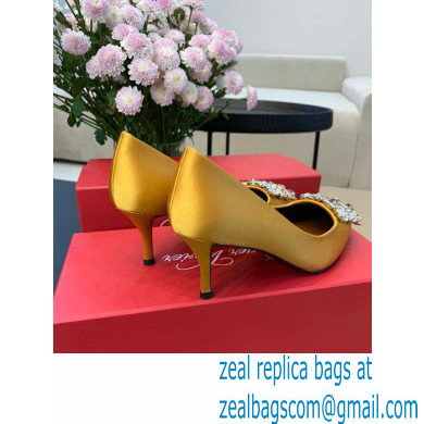 Roger Vivier Heel 6.5cm Flower Strass Buckle Pumps in Satin Yellow