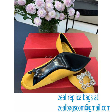 Roger Vivier Heel 6.5cm Flower Strass Buckle Pumps in Satin Yellow