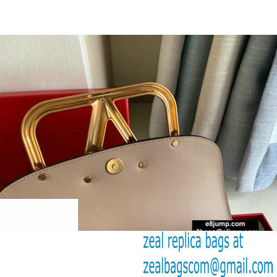 Valentino Supervee Calfskin Crossbody Large Bag Camel/Gold 2020 - Click Image to Close
