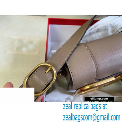Valentino Supervee Calfskin Crossbody Small Bag Camel/Gold 2020 - Click Image to Close