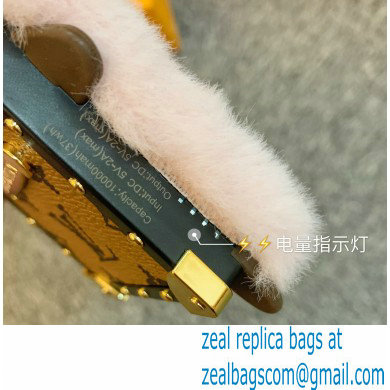 Louis Vuitton Eye-Trunk Bear Bag Charm and Key Holder M69551