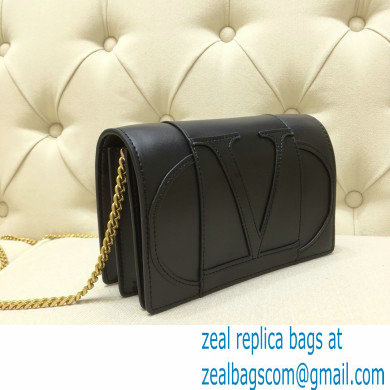 Valentino Vlogo Signature Shoulder Bag 7676 Black 2020