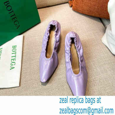 Bottega Veneta Almond Toe Pumps in Crush Nappa Lavender with Plexiglass Heel 7.5cm 2021