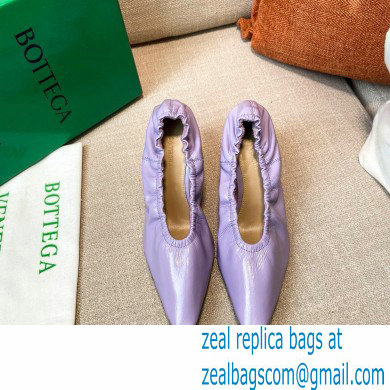 Bottega Veneta Almond Toe Pumps in Crush Nappa Lavender with Plexiglass Heel 7.5cm 2021