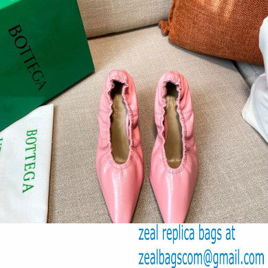 Bottega Veneta Almond Toe Pumps in Crush Nappa Pink with Plexiglass Heel 7.5cm 2021 - Click Image to Close