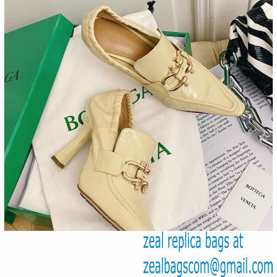 Bottega Veneta Heel 8.5cm THE MADAME Horsebit Pumps in Crush Nappa Beige 2021 - Click Image to Close